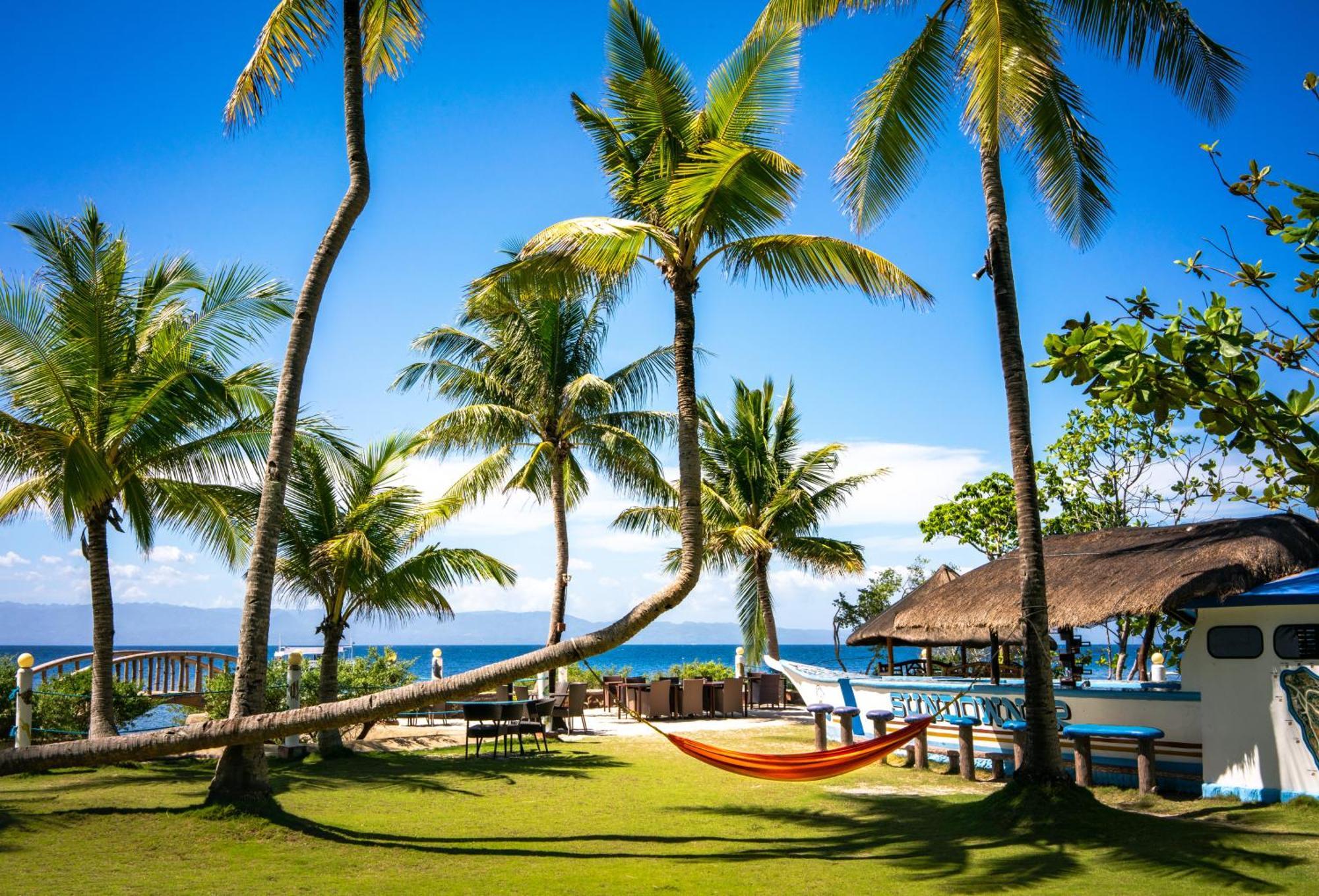 Polaris Beach And Dive Resort Inc Loon Ngoại thất bức ảnh