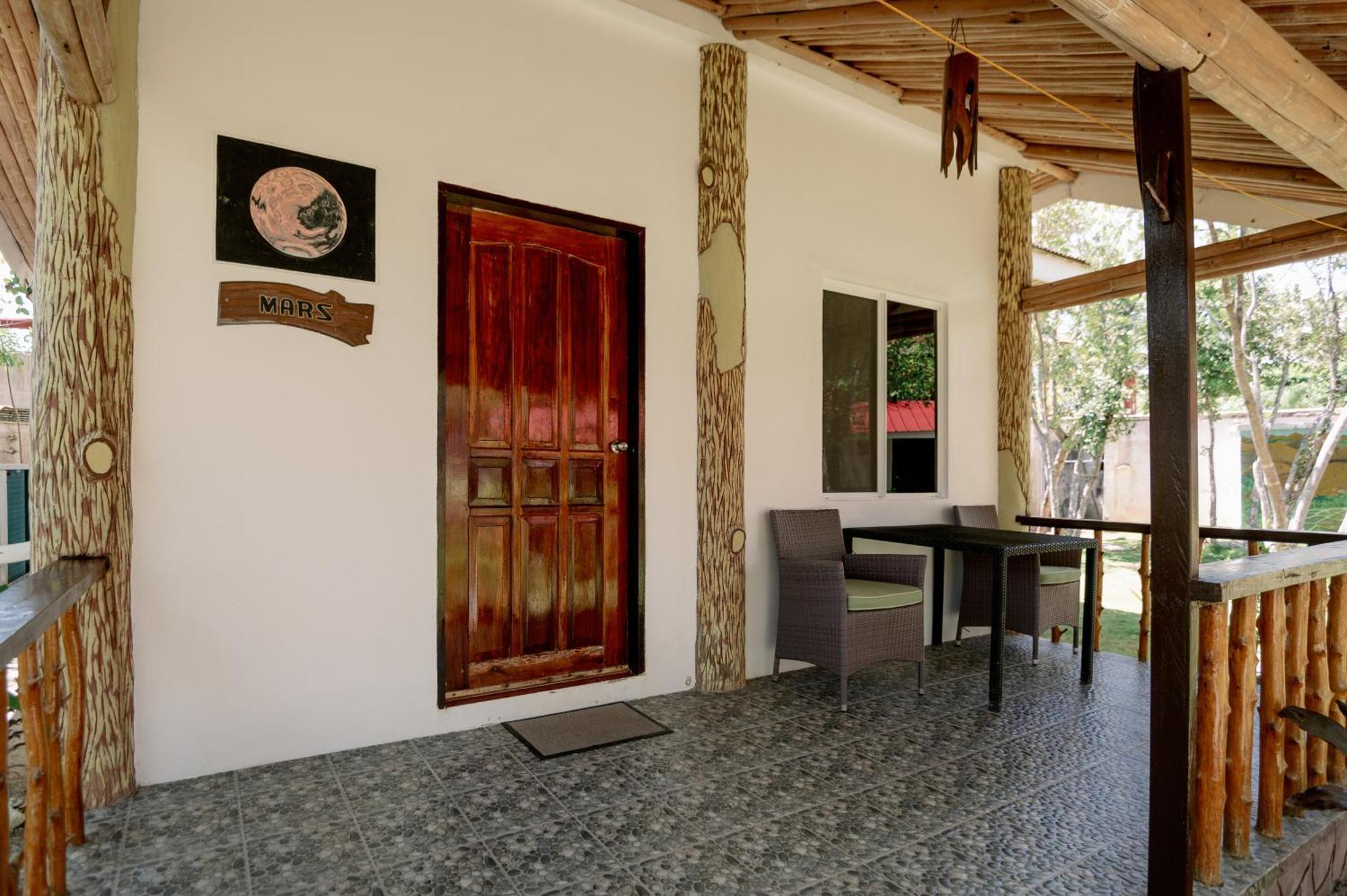 Polaris Beach And Dive Resort Inc Loon Ngoại thất bức ảnh