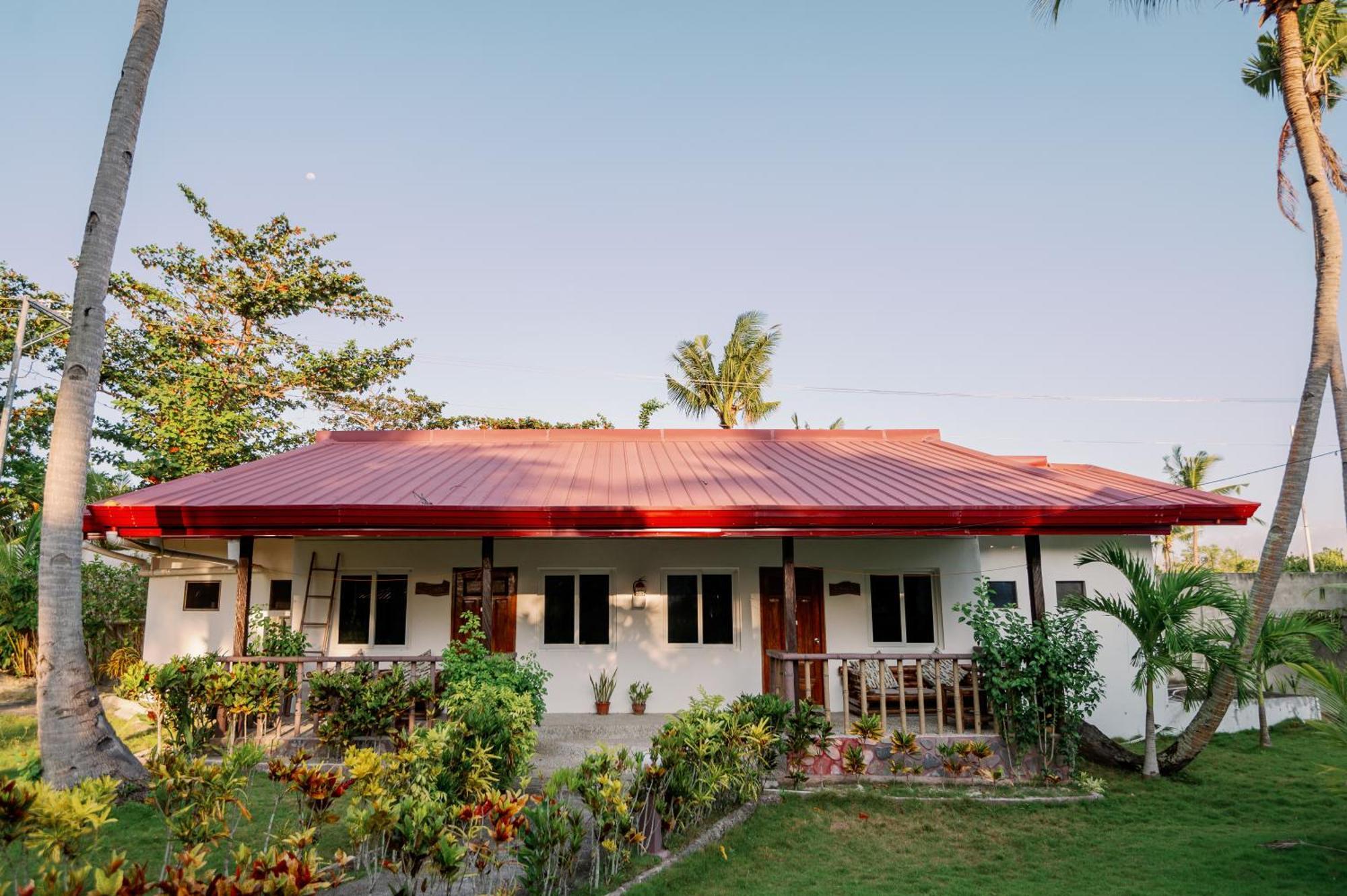 Polaris Beach And Dive Resort Inc Loon Ngoại thất bức ảnh