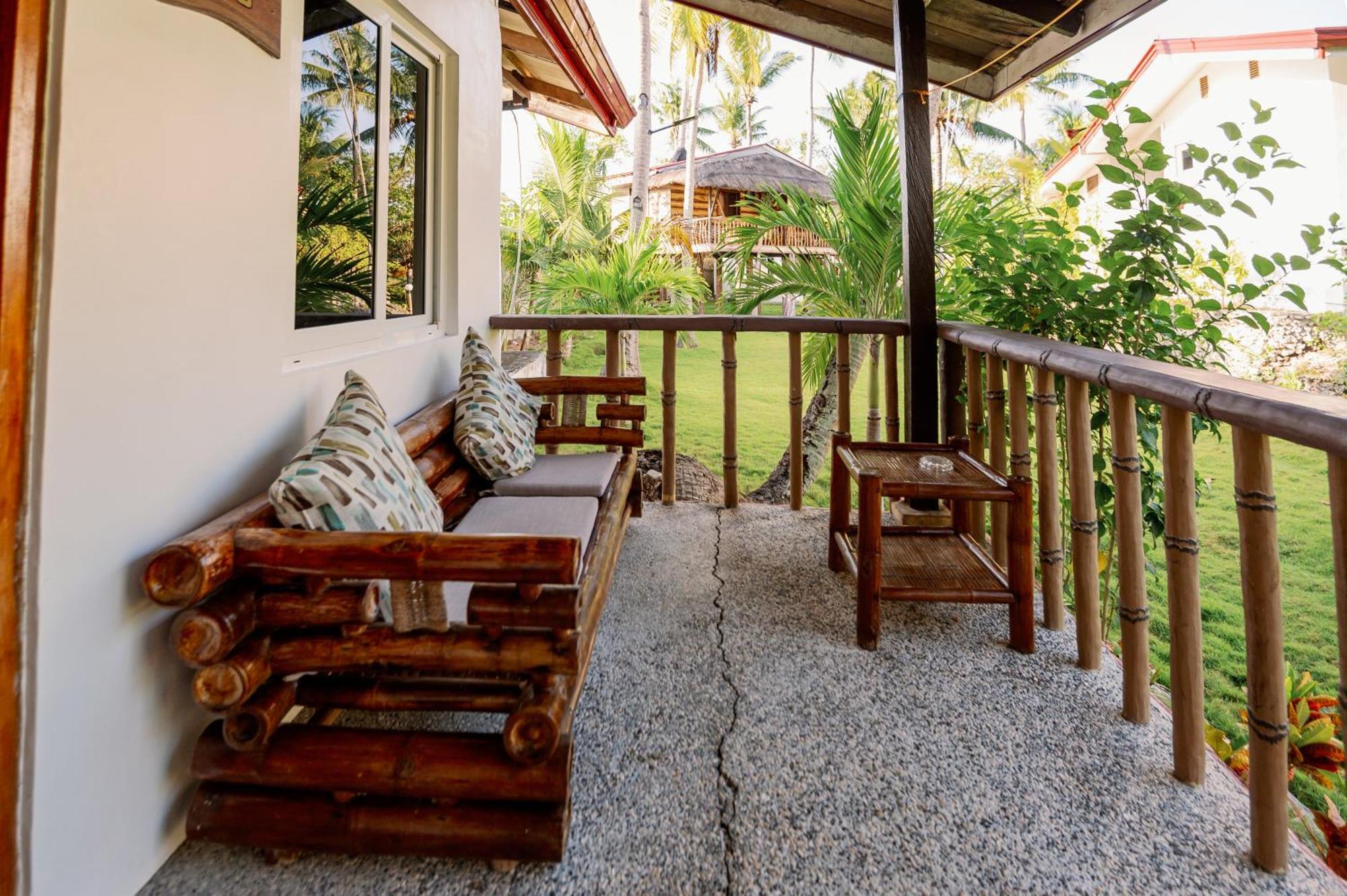 Polaris Beach And Dive Resort Inc Loon Ngoại thất bức ảnh
