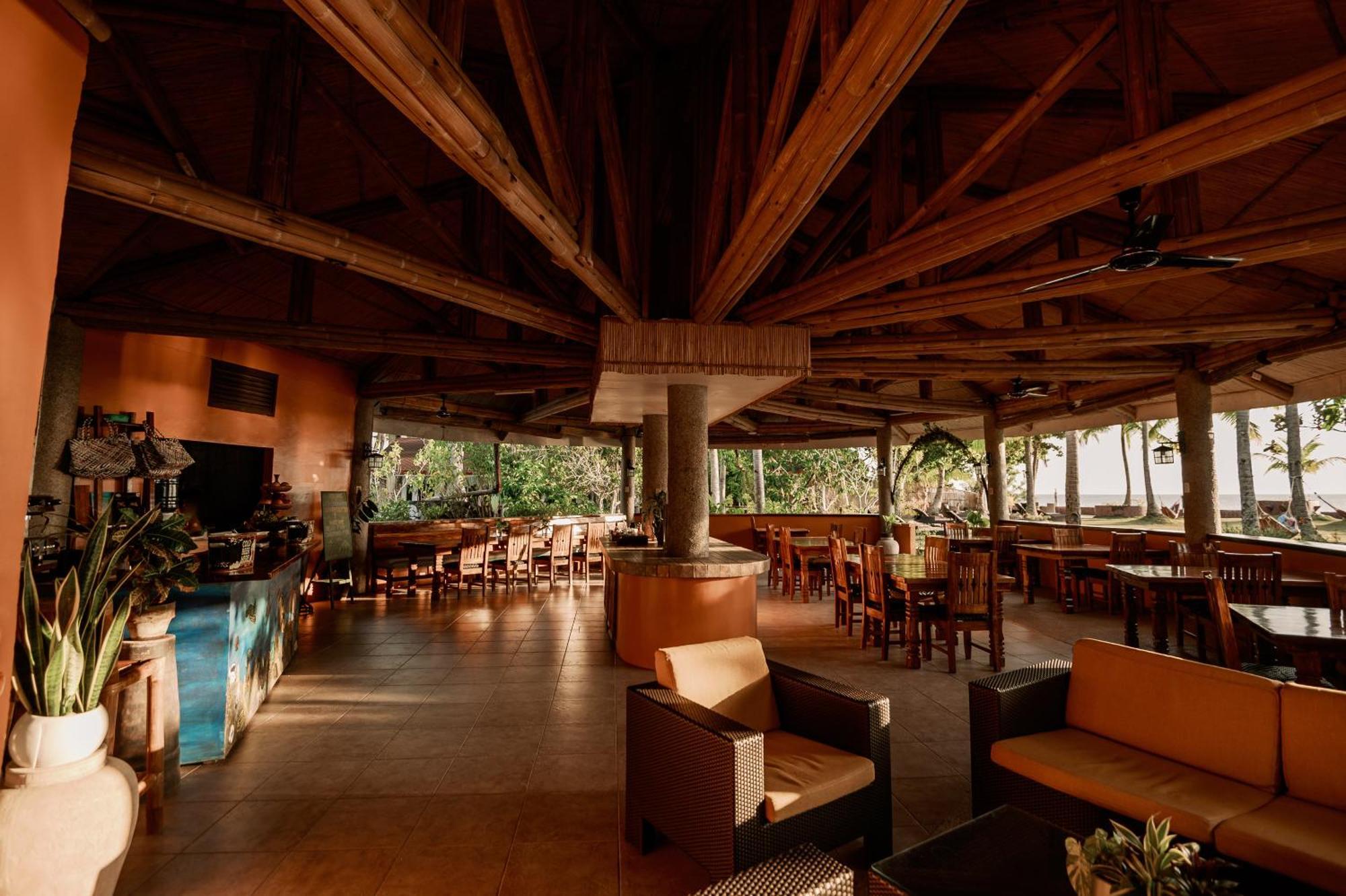 Polaris Beach And Dive Resort Inc Loon Ngoại thất bức ảnh