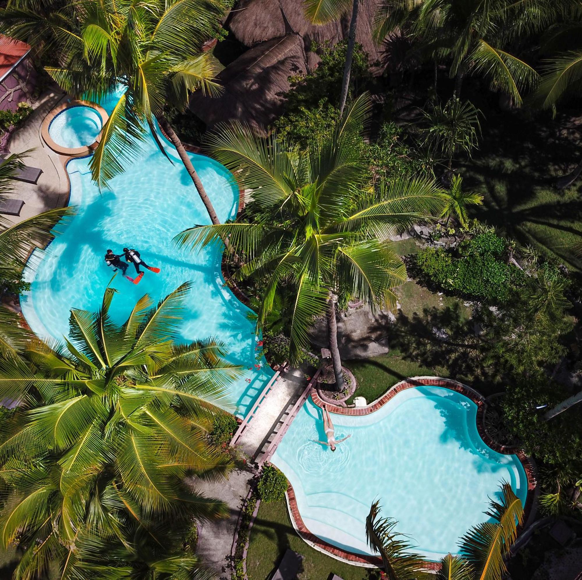 Polaris Beach And Dive Resort Inc Loon Ngoại thất bức ảnh